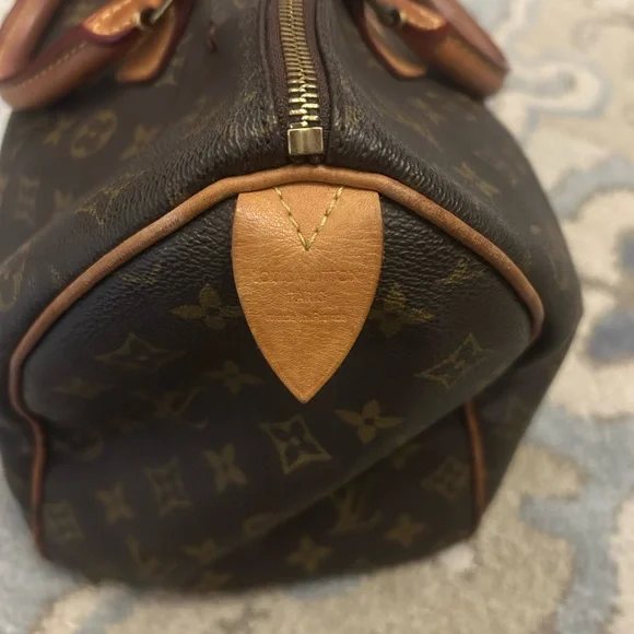 Louis Vuitton Monogram Canvas large Speedy purse - Not included on sale. - Picture 4 of 16